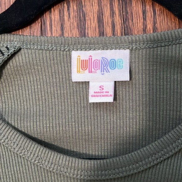 Lula Roe Randy shirt - Picture 3 of 5